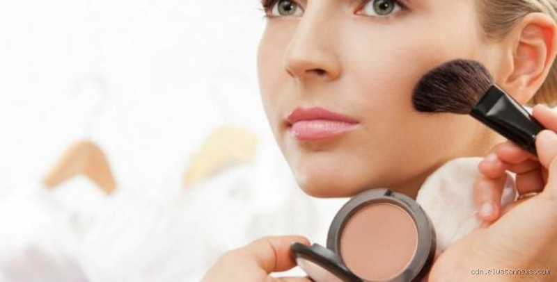 هل يجوز وضع المكياج امام خطيبي؟ تساؤل شائع وإجابته مهمة