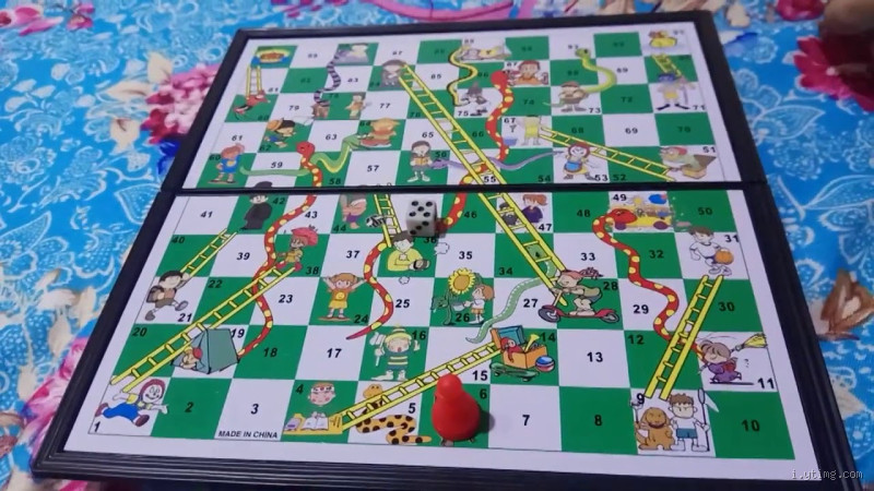 هل لعبة حية ودرج حرام؟ دراسة عن حكم اللعبة في الإسلام