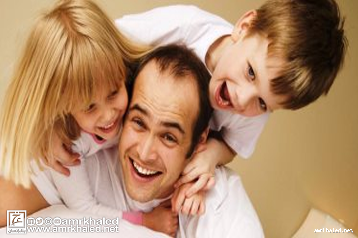 هل الأب يصرف على ابنته؟ العادات والتوقعات في المجتمع العربي