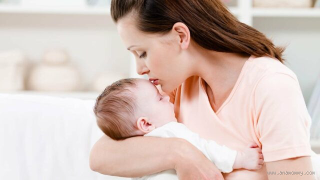 هل البكاء في النفاس طبيعي؟ اكتشفي الحقيقة كاملة