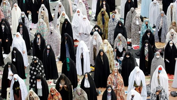 هل يحتفل الشيعة بعيد الفطر؟ إليك الحقيقة الكاملة دون تحفّظ