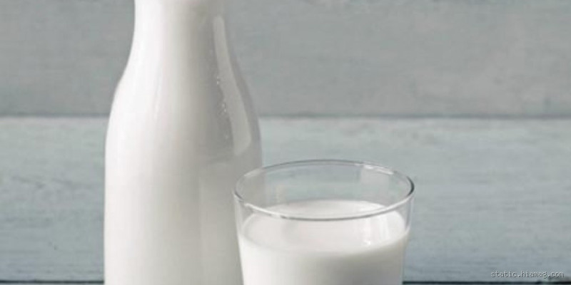 هل الحليب مفيد لصحة القولون؟ الإجابة أغرب مما تتوقع