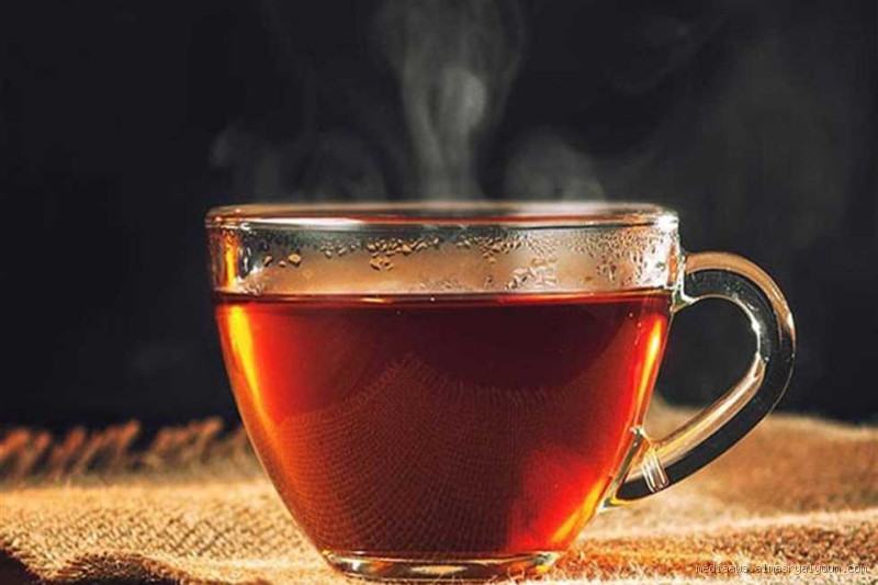 لماذا شرب الشاي يبرد الجسم؟ اكتشف السر وراء هذه الظاهرة!